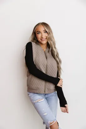 Ampersand Ave Ladies Taupe & Black Quilted Bomber Jacket