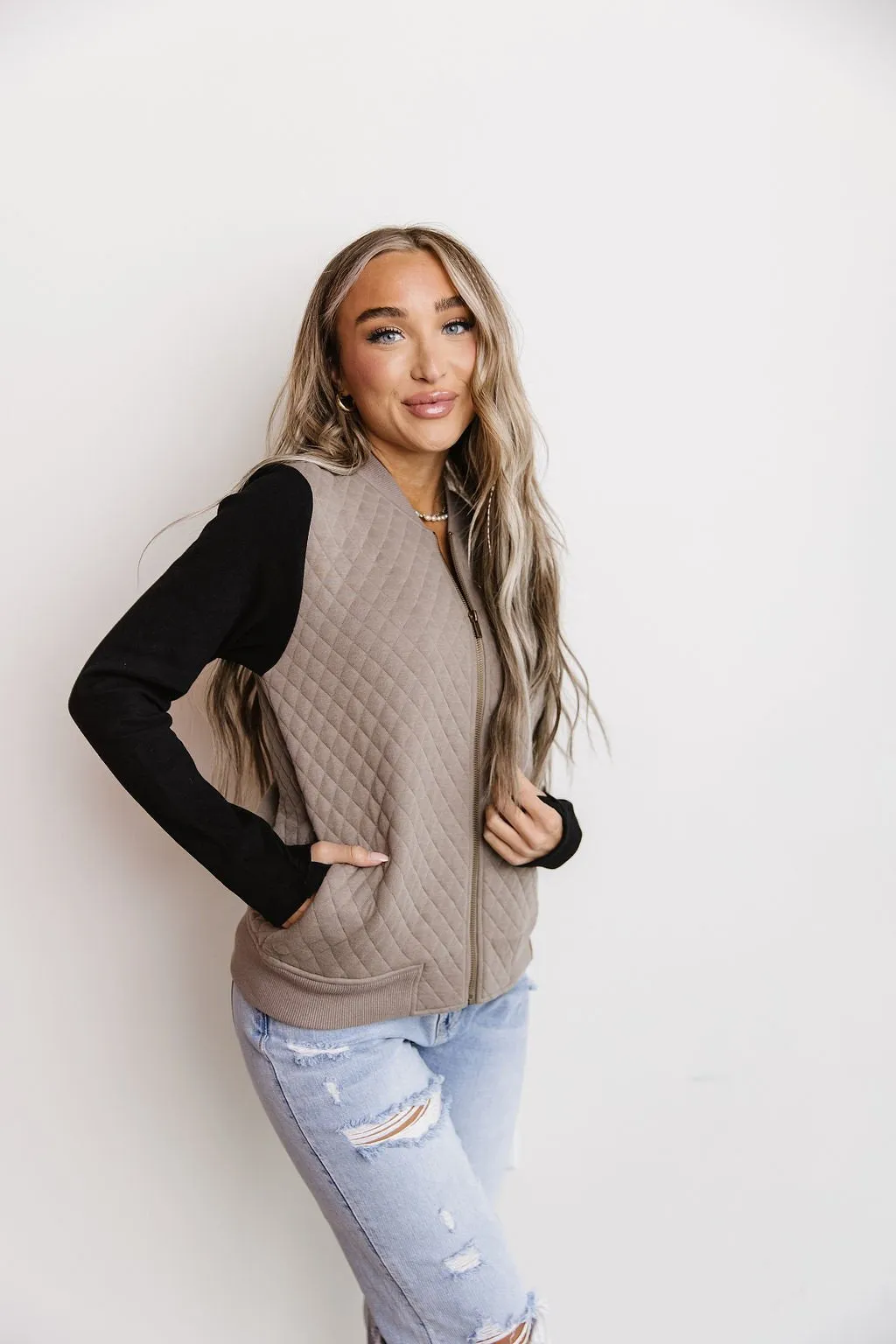 Ampersand Ave Ladies Taupe & Black Quilted Bomber Jacket