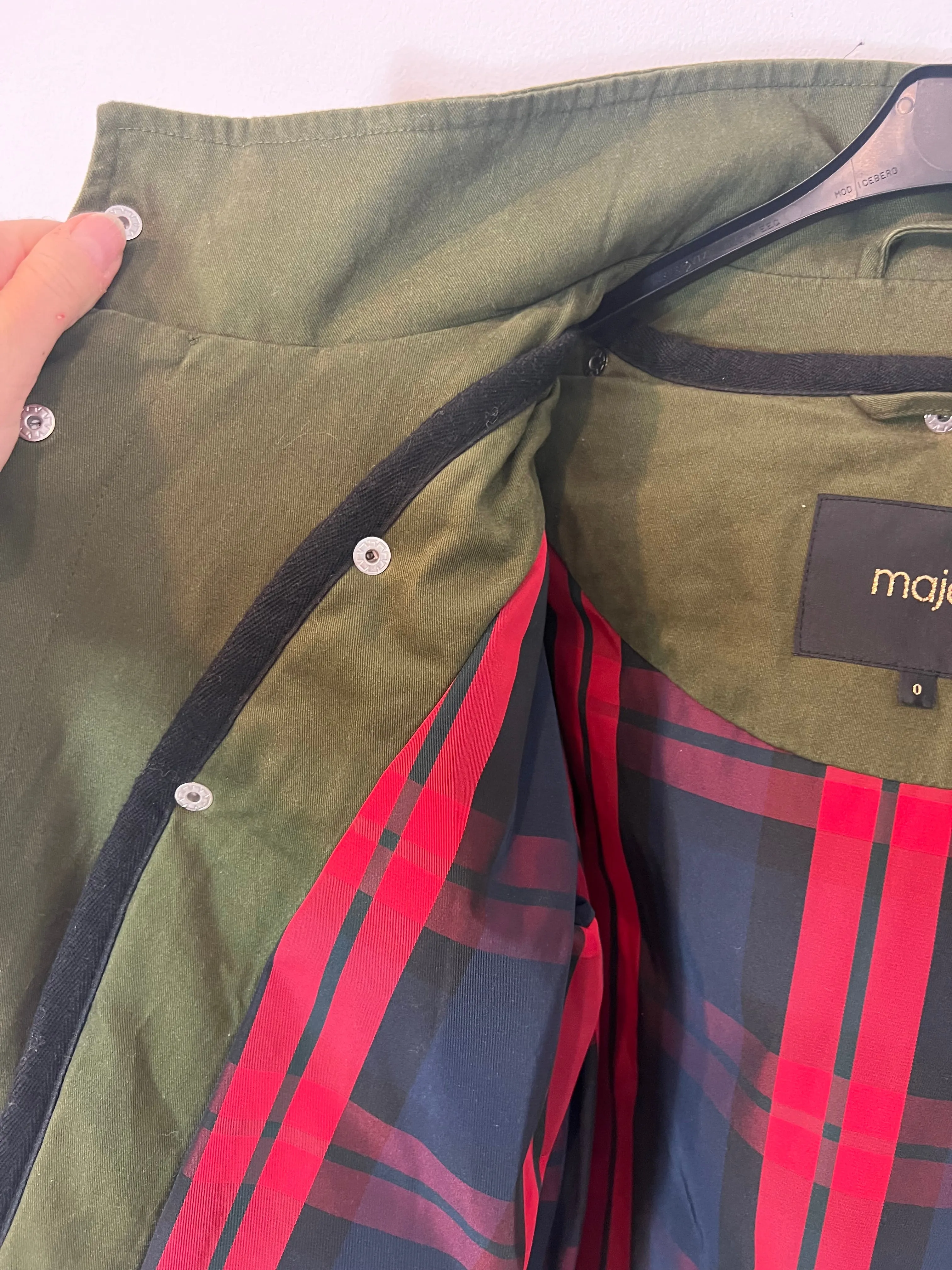 MAJE. Parka verde con forro  T.0(S)