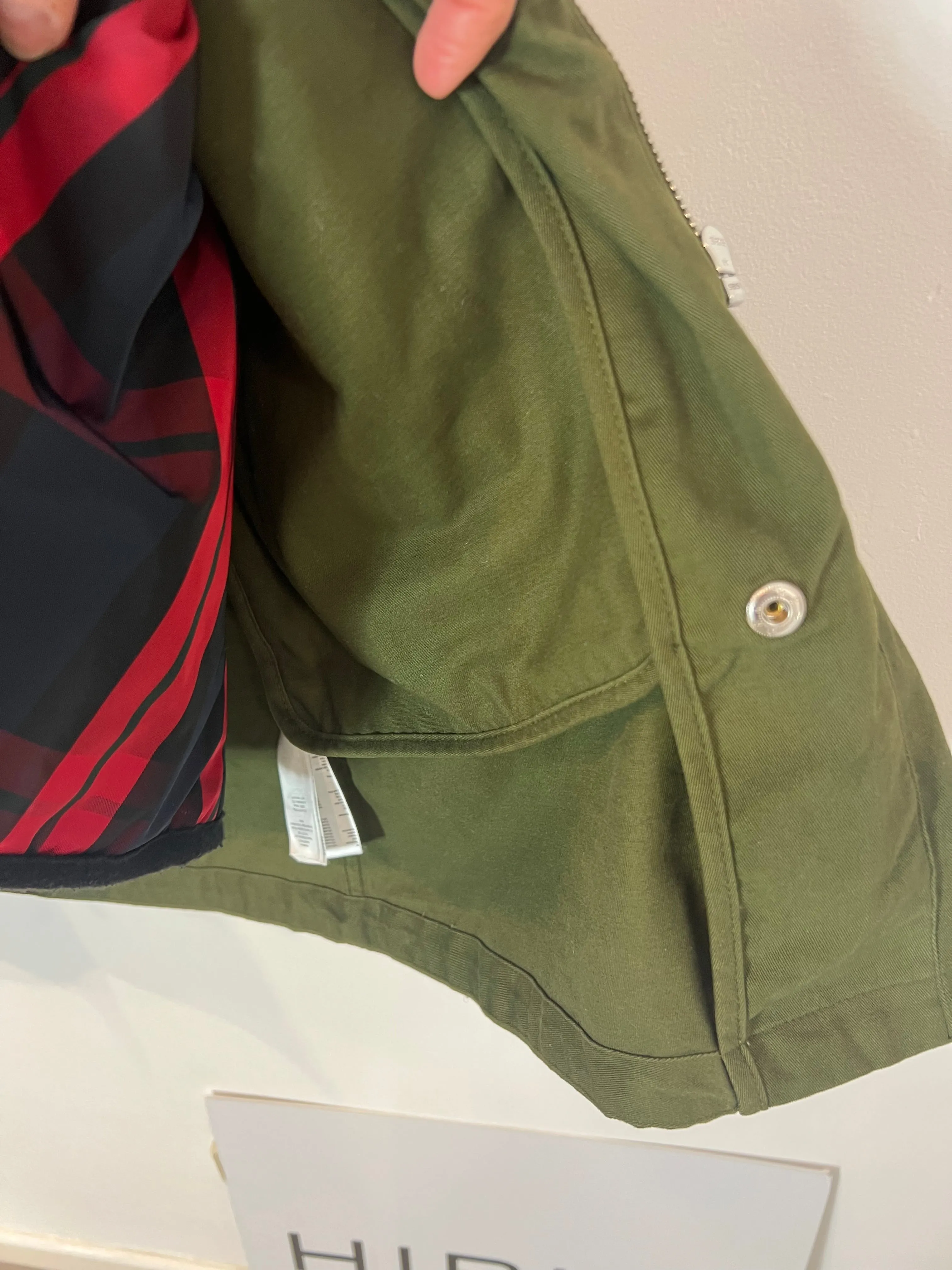 MAJE. Parka verde con forro  T.0(S)