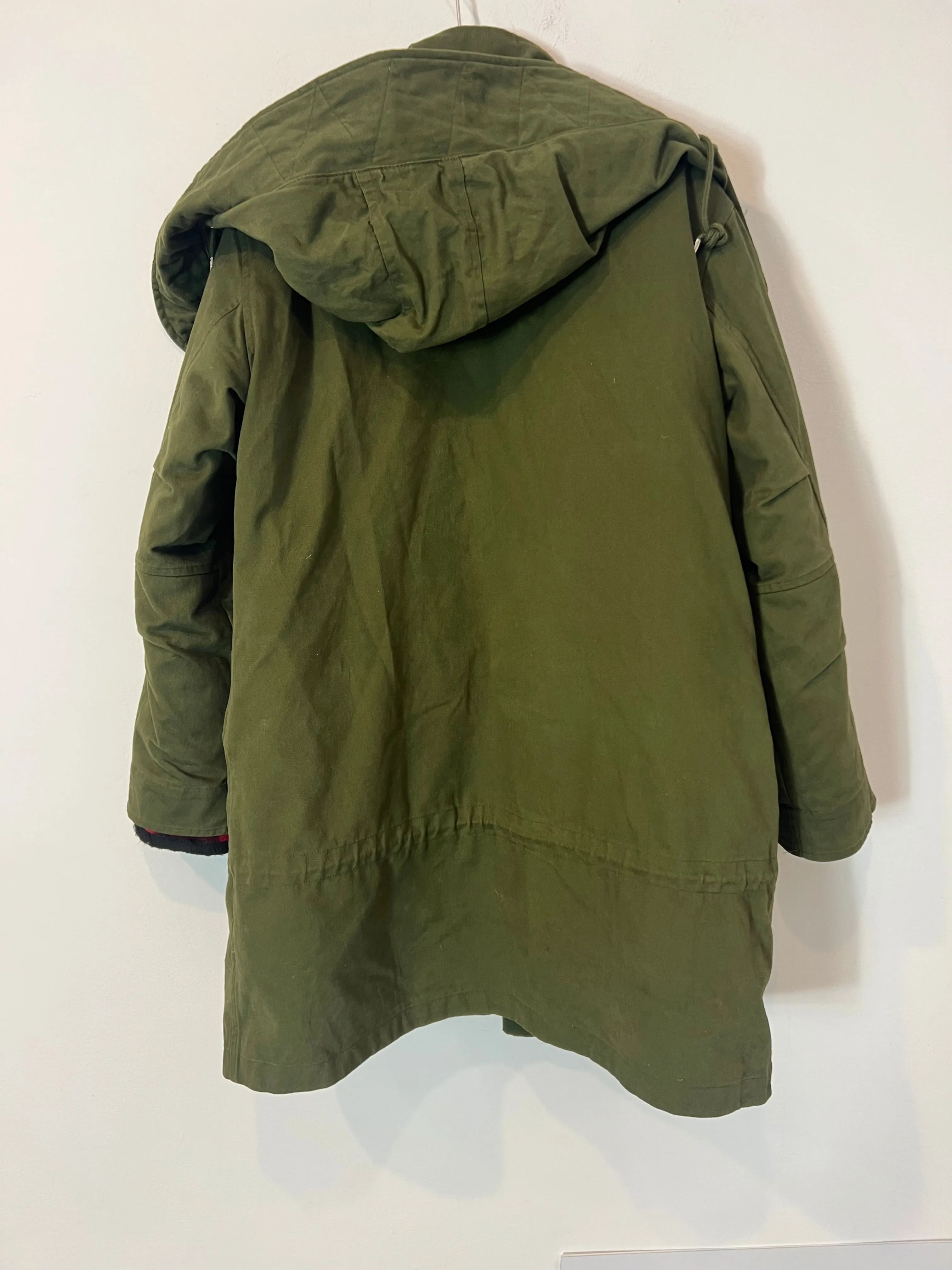 MAJE. Parka verde con forro  T.0(S)