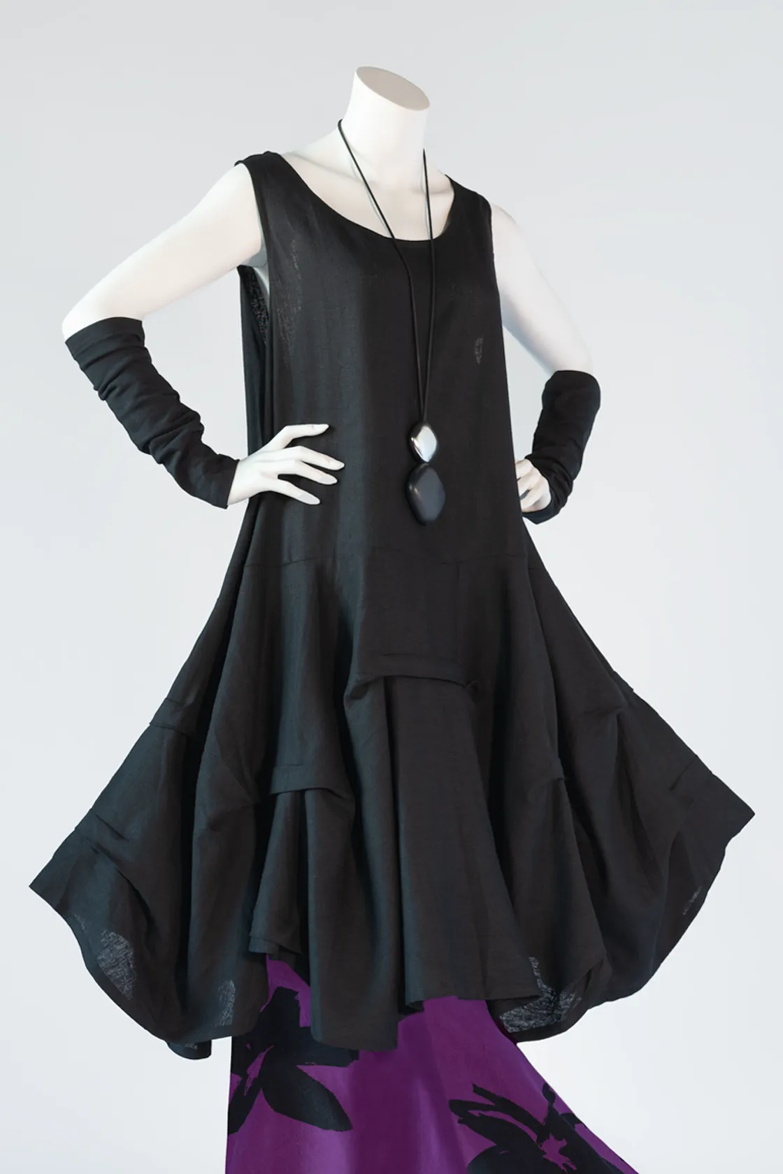 Manifold Dress in Black Roma